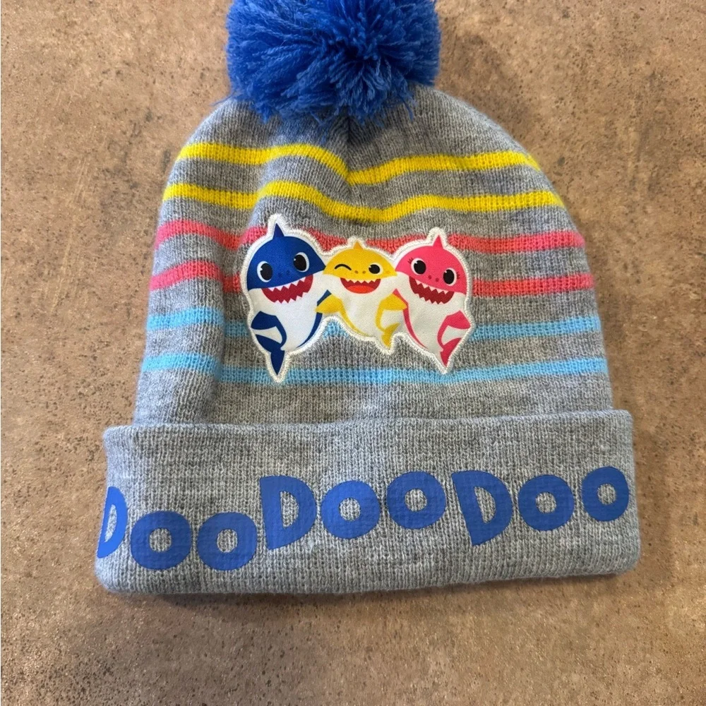 Baby Shark Gray and Blue Kids Beanie and Mittens Set, Toddler One Size